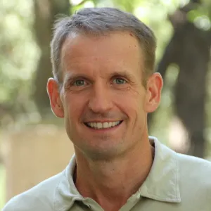 Theriault headshot