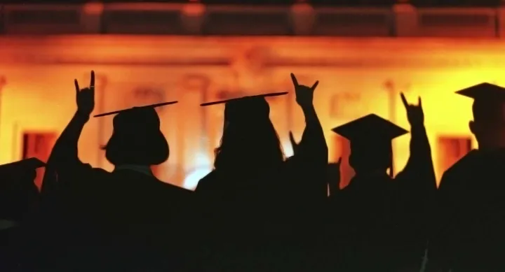 Commencement 4 hookems at the tour